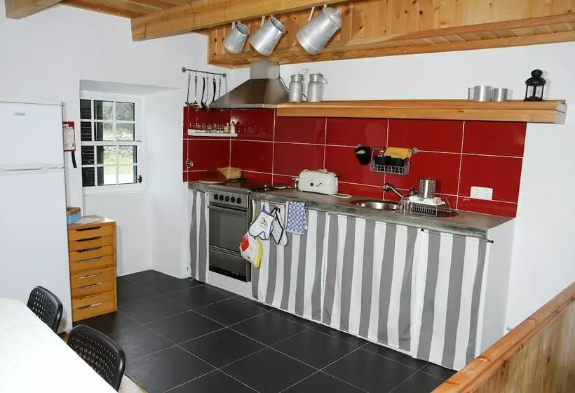 Casa Da Pia De Pedra