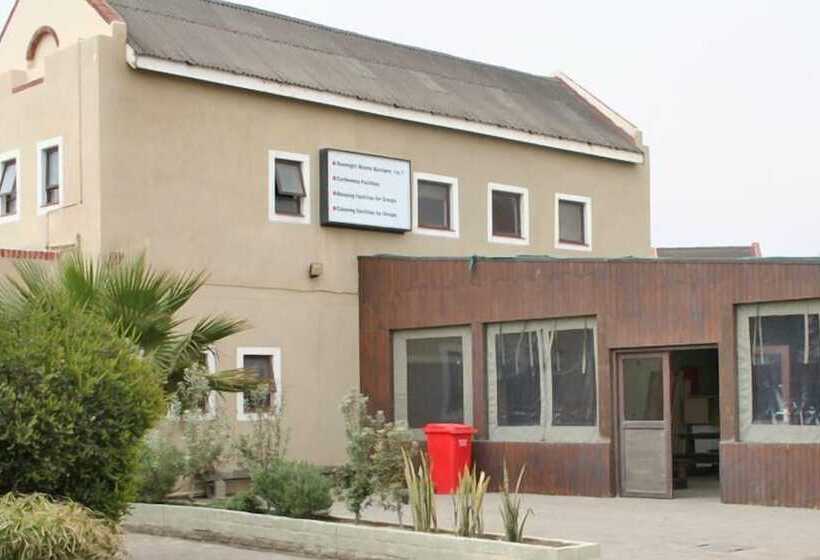 هتل Lagoon Chalets