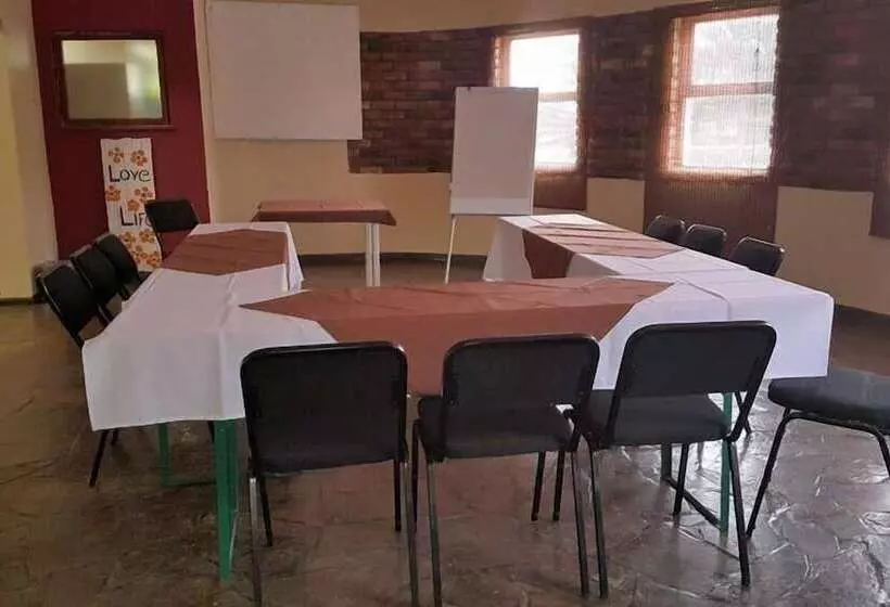 هتل Lagoon Chalets