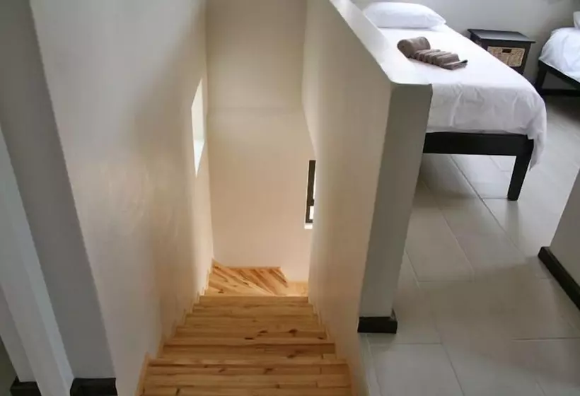 هتل Lagoon Chalets