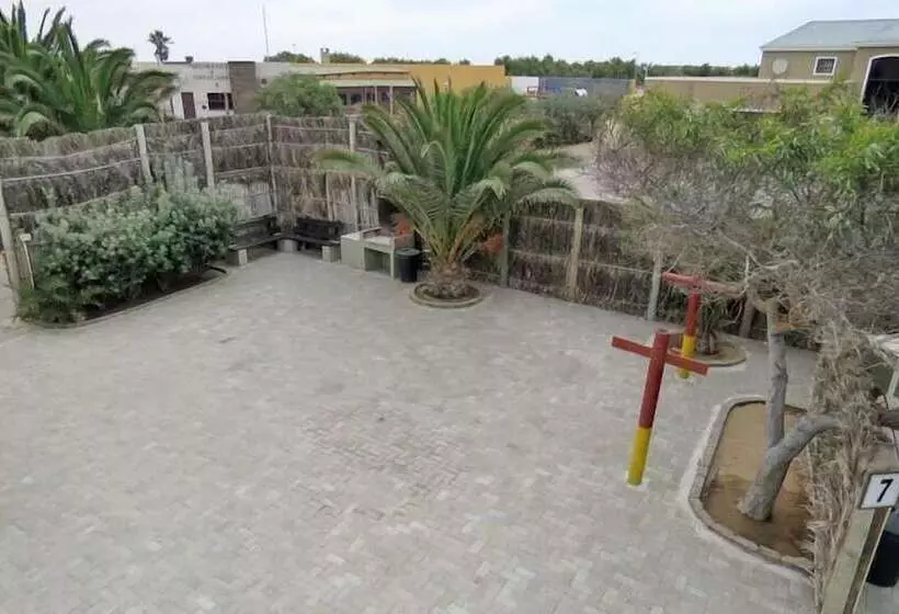 هتل Lagoon Chalets