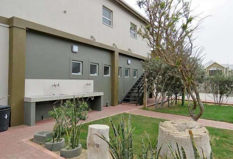 هتل Lagoon Chalets