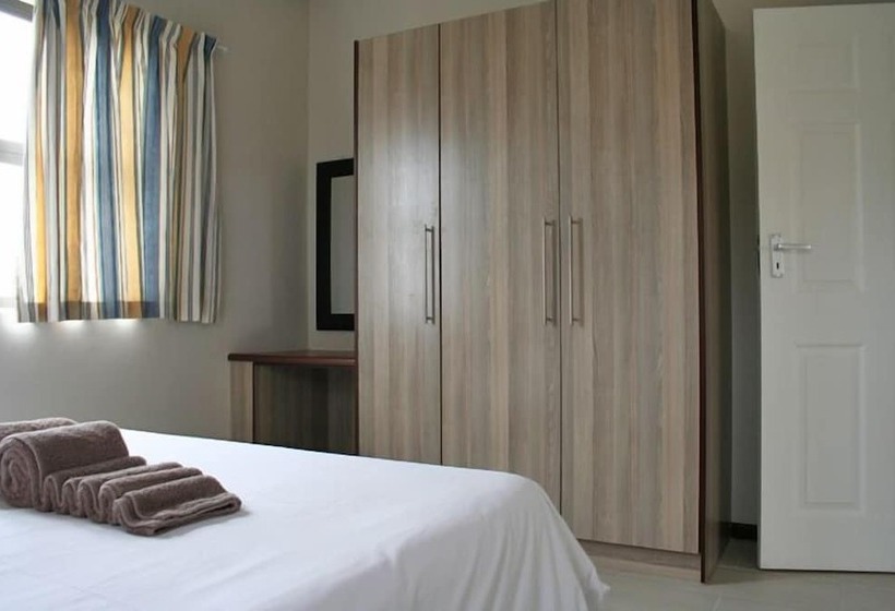 هتل Lagoon Chalets