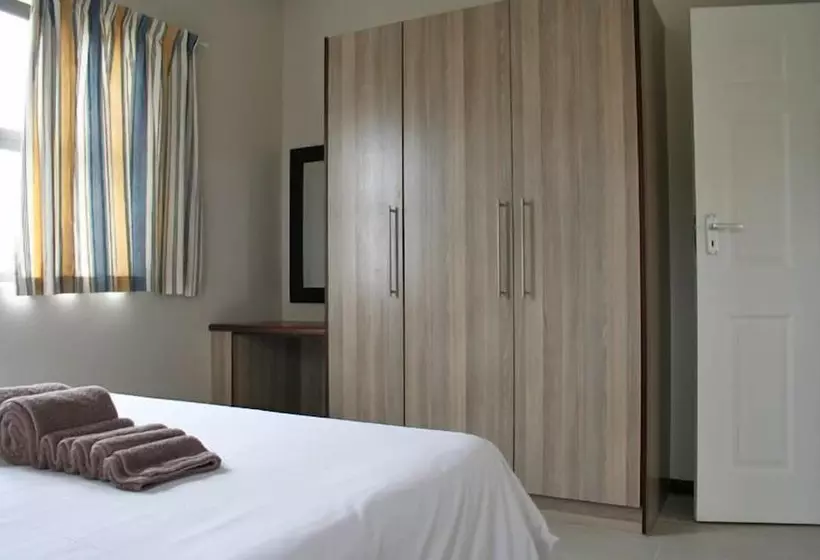 هتل Lagoon Chalets