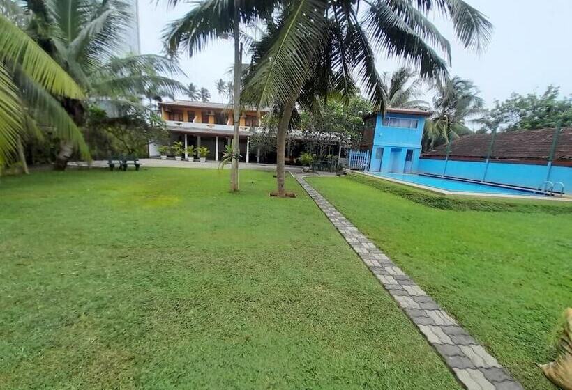 فندق Larns Villa