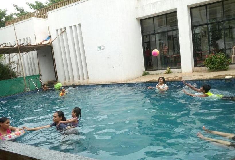 Hotelli Lonavala Holiday Homes