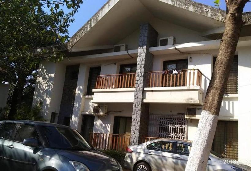 Hotelli Lonavala Holiday Homes