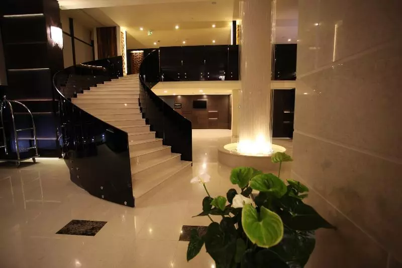 هتل Malak Apartments
