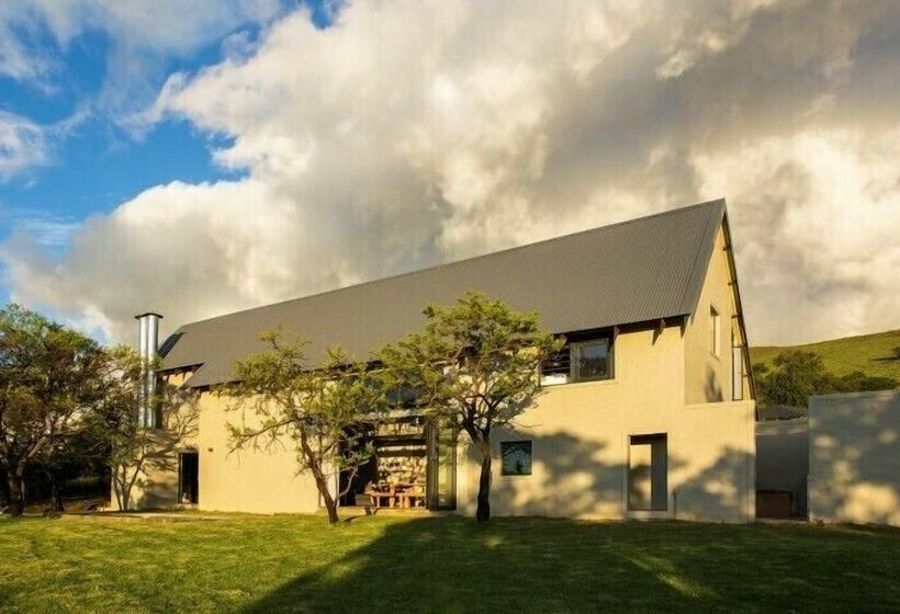 فندق Mount High Luxury Country Lodge