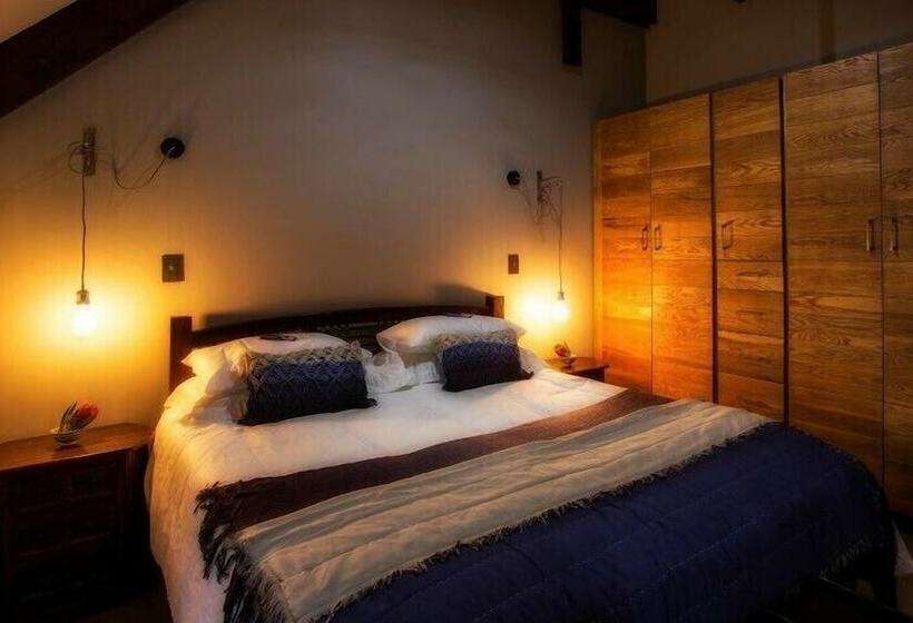 فندق Mount High Luxury Country Lodge