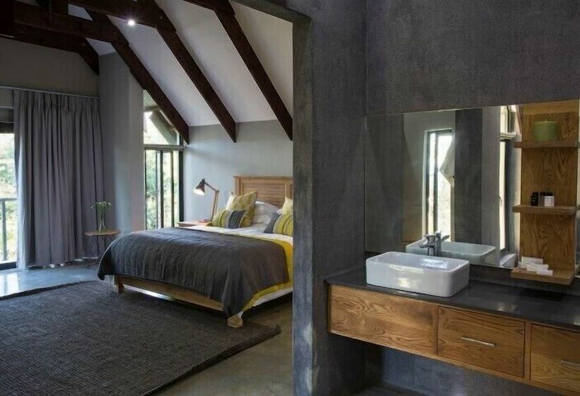 فندق Mount High Luxury Country Lodge