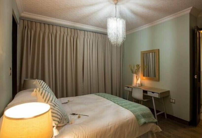 فندق Mount High Luxury Country Lodge