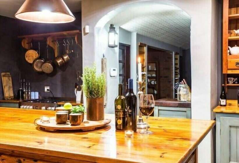 فندق Mount High Luxury Country Lodge