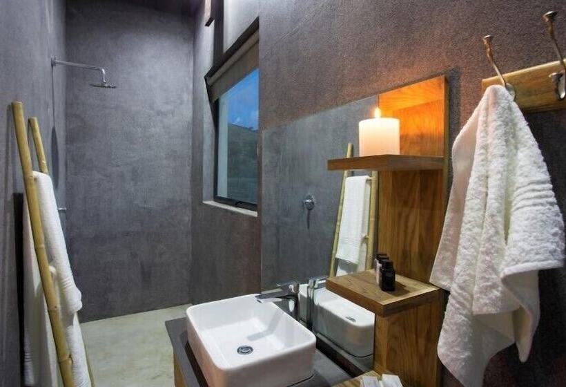 فندق Mount High Luxury Country Lodge