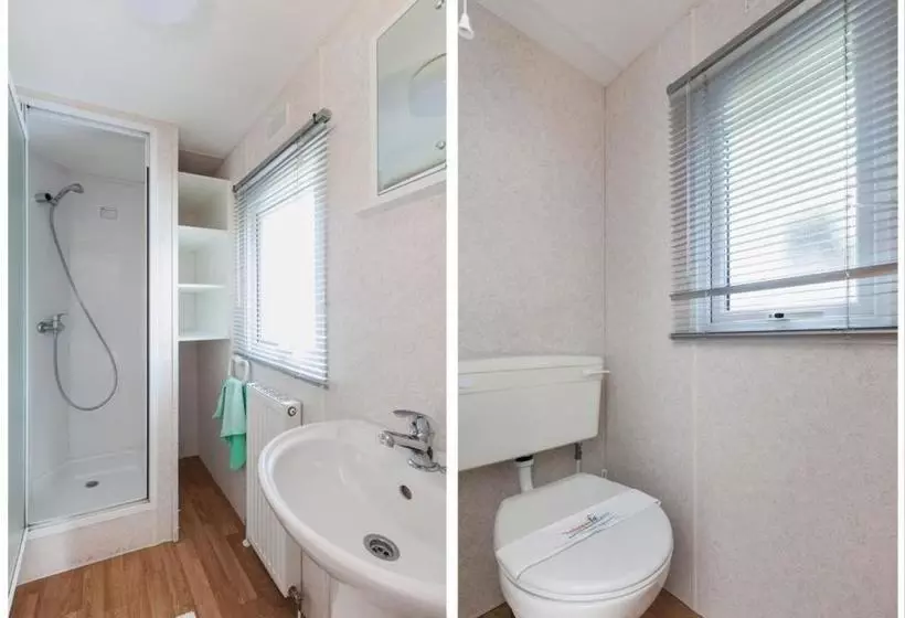 リゾートホテル Db Helden Mobile Home