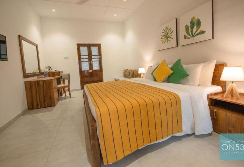 צימר Bungalow On 53 Beruwela
