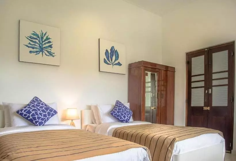 تختخواب و صبحانه Bungalow On 53 Beruwela