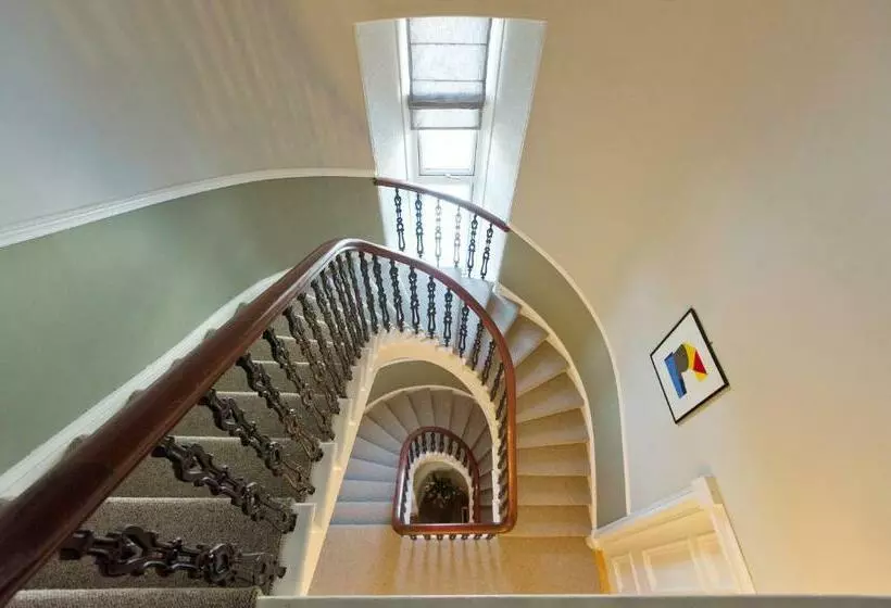 Aamiaismajoitus (B&B) Greenland House