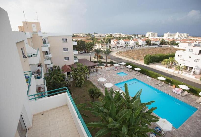 Debbiexenia Hotel Apartments