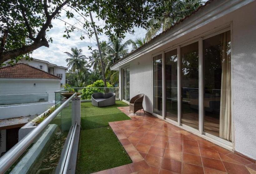 Eternal Wave By Happyinch