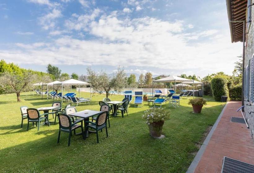 هتل Agriturismo Casolare Lucchese