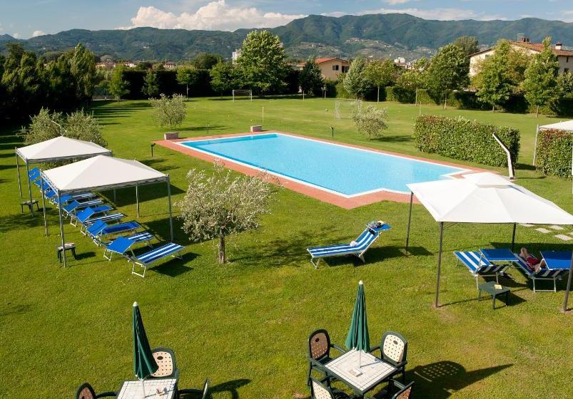 هتل Agriturismo Casolare Lucchese