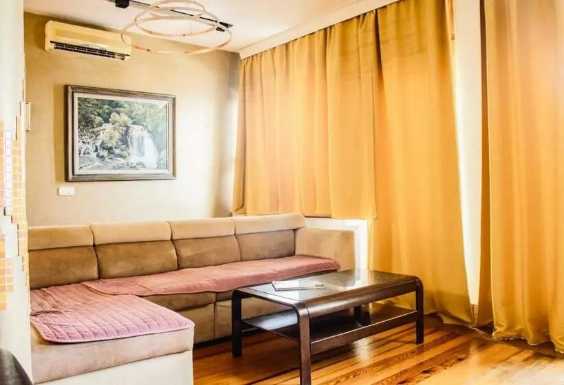 پانسیون Apartments Art