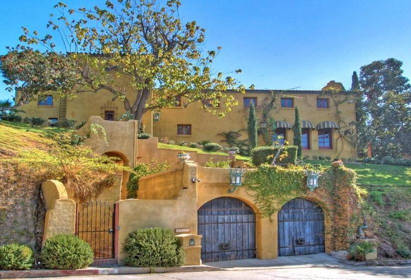 بنسيون The Villa Sophia Guest House