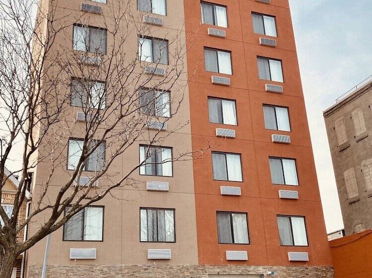 فندق Surface Inn Brooklyn