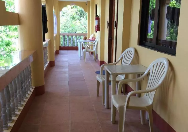 هتل Cherrys Home Rooms For Rent