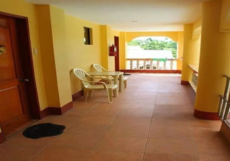 هتل Cherrys Home Rooms For Rent