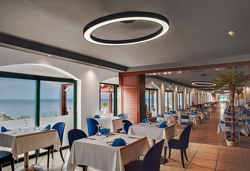 Louis Apostolata Island Resort