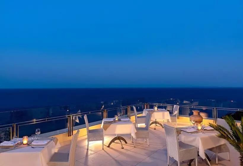 Louis Apostolata Island Resort