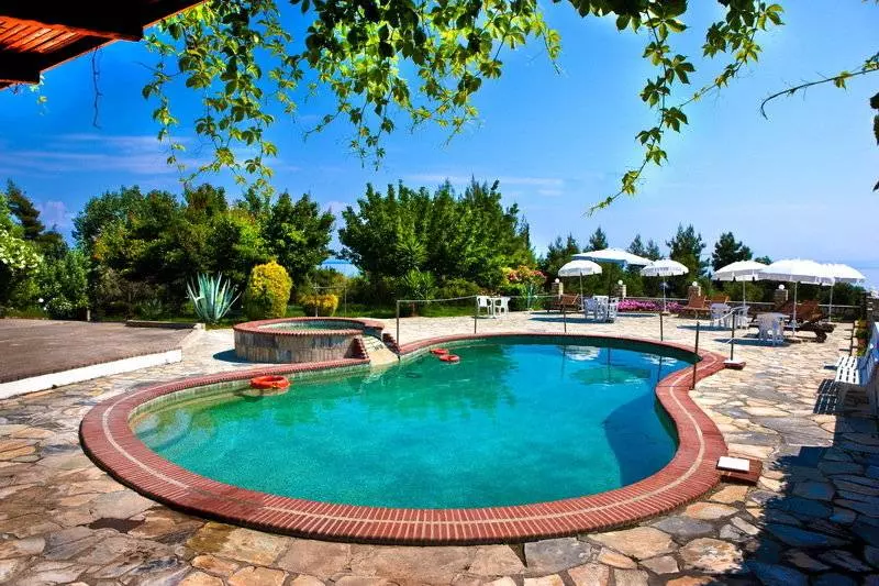 Hôtel Across Paschos