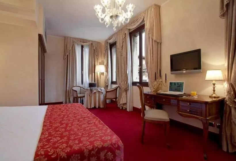 هتل Al Ponte Dei Sospiri