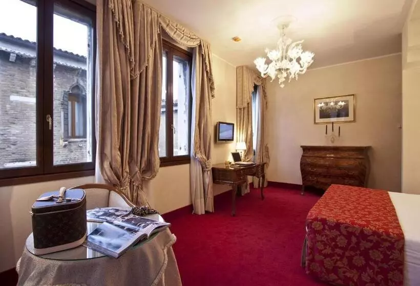 هتل Al Ponte Dei Sospiri