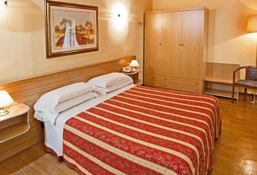 Otel Albergo Nazionale