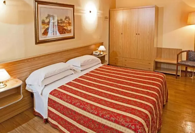 ホテル Albergo Nazionale