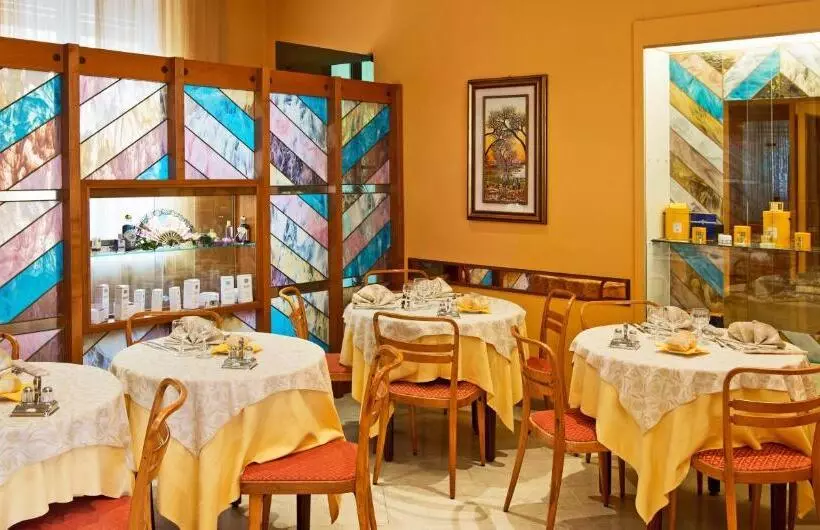 ホテル Albergo Nazionale