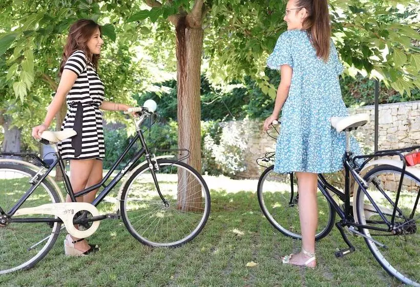 Отель Castel Miramonti