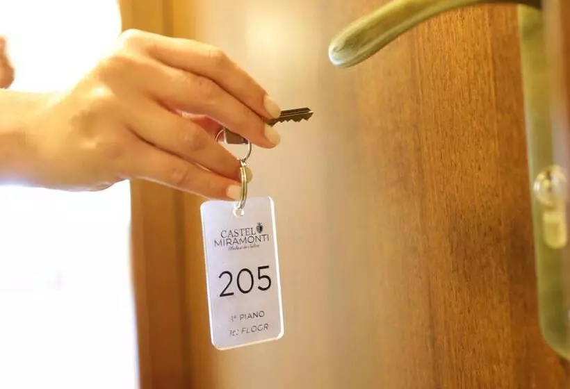 Отель Castel Miramonti