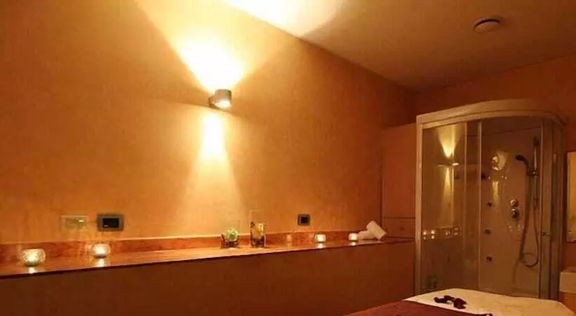 Отель Castel Miramonti