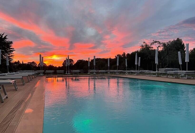 Hotel Castel Miramonti