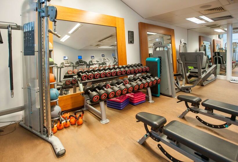 فندق Doubletree By Hilton Dunblane Hydro