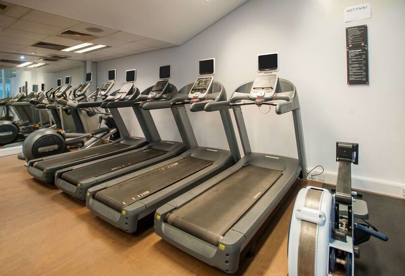 فندق Doubletree By Hilton Dunblane Hydro