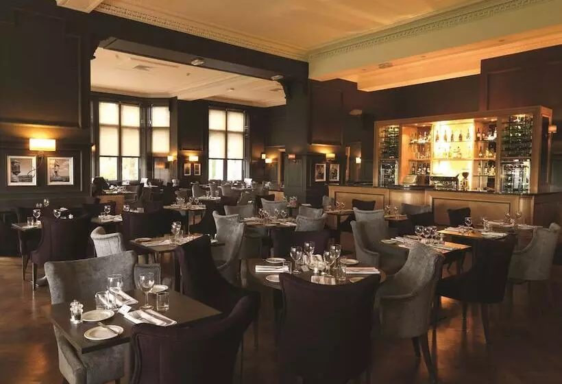 בית מלון כפרי Doubletree By Hilton Dunblane Hydro