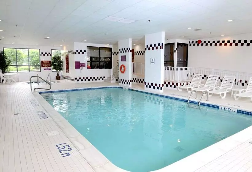 Szálloda Hampton Inn & Suites By Hilton Windsor