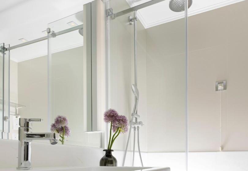 فندق Holiday Suites