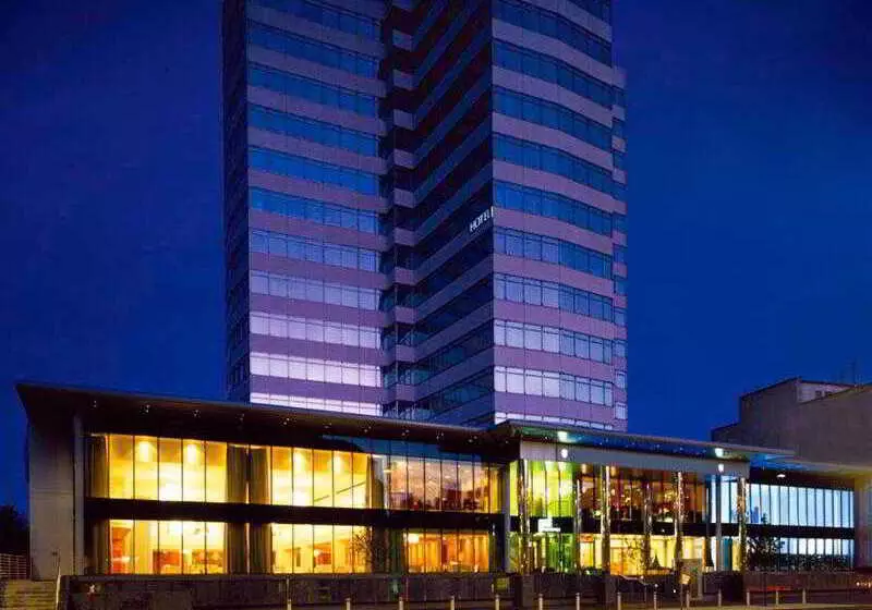 Mercure Cardiff Holland House Hotel & Spa