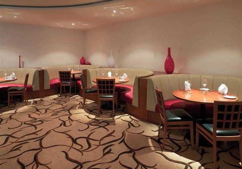 Mercure Cardiff Holland House Hotel & Spa